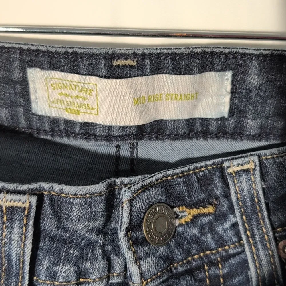 Mid Rise Syraight Women's Jeans - Picture 3 of 7
